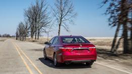 Toyota Camry Facelifting XSE (2015) - widok z tyłu