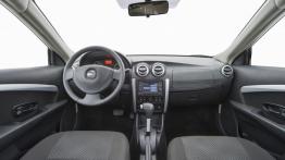Nissan Almera 2013 - pełny panel przedni