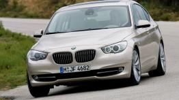BMW Gran Turismo - widok z przodu