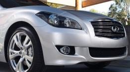 Infiniti M 2010 - widok z przodu