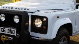 Land Rover Defender 2012 - przód - inne ujęcie