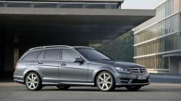 Mercedes Klasa C W204 Facelifting - widok z przodu
