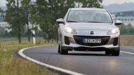 Mazda 3 sedan 2012 - widok z przodu