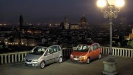 Fiat Idea - przód - inne ujęcie