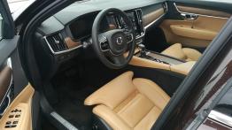 Volvo V90 D5 Inscription – atak z Północy