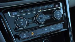 Volkswagen Touran 2.0 TDI - Solidny kawał przestrzeni