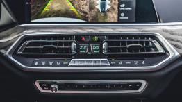 BMW X5 30d 265 KM - galeria redakcyjna - inny element panelu przedniego