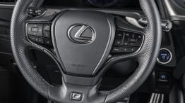 Lexus ES F Sport (2018)