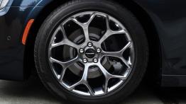 Chrysler 300C Platinum 2015 - koło