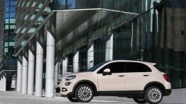 Fiat 500X Lounge (2015) - lewy bok