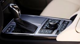 Hyundai Equus II Facelifting (2014) - skrzynia biegów