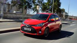 Toyota Yaris III Facelifting (2014) - widok z przodu