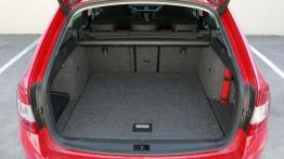 Skoda Octavia III Kombi 4x4 TDI (2013) - bagażnik