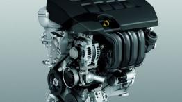 Toyota Auris II Touring Sports - silnik solo