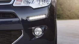 Citroen C3 II Facelifting (2013) - lewy przedni reflektor - wyłączony