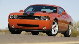 Dodge Challenger SRT8 - widok z przodu