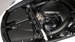 Lexus LFA - maska otwarta