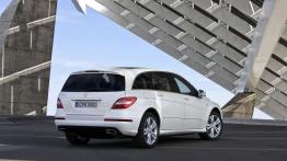Mercedes Klasa R 2010 - widok z tyłu