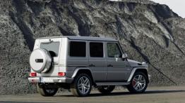 Mercedes G63 AMG 2013 - widok z tyłu