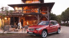 BMW X1 Facelifting - lewy bok