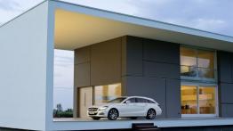 Mercedes CLS Shooting Brake - lewy bok