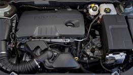 Chevrolet Malibu 2013 - silnik