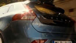 Volvo V40 II - szyba tylna