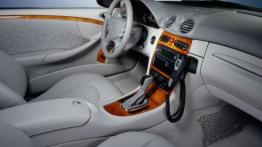 Mercedes Klasa CLK Coupe - pełny panel przedni