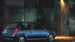 Renault 5 - prawy bok
