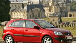 Kia Rio 2005 - prawy bok