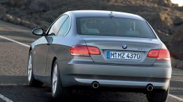 BMW Seria 3 E92 Coupe - widok z tyłu