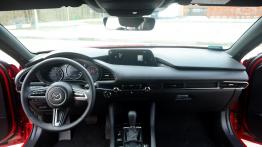 Mazda 3 2.0 Skyactiv-G 122 KM - galeria redakcyjna - pełny panel przedni