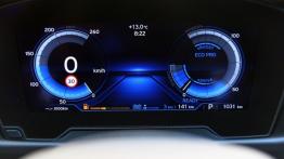 BMW i8 362KM - galeria redakcyjna (2) - zestaw wskaźników