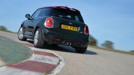 Mini John Cooper Works 2015 - widok z tyłu