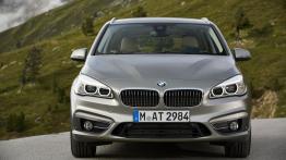 BMW 225i Active Tourer (2014) - widok z przodu
