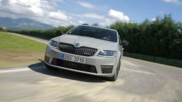 Skoda Octavia III RS Kombi 2.0 TDI (2013) - widok z przodu