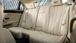 Bentley Flying Spur V8 (2014) - tylna kanapa