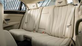 Bentley Flying Spur V8 (2014) - tylna kanapa
