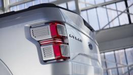 Ford Atlas Concept - lewy tylny reflektor - wyłączony