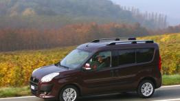 Fiat Doblo 2010 - lewy bok