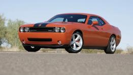 Dodge Challenger SRT8 - widok z przodu