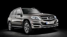 Mercedes GLK Facelifting - przód - reflektory włączone