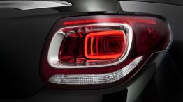 Citroen DS3 Cabrio - prawy tylny reflektor - włączony