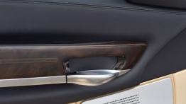 BMW serii 7 F01 Facelifting - głośnik w drzwiach przednich