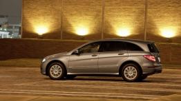 Mercedes klasy R 2011 - lewy bok