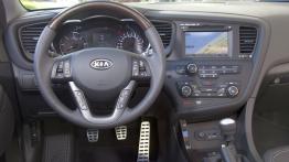 Kia Optima 2012 - kokpit
