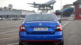 2400 km Skodą Octavia RS. W czym jest lepsza niż Jumbo-Jet?