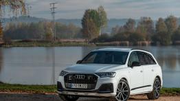 Audi Q7 facelifting ? pierwsza jazda - widok z przodu