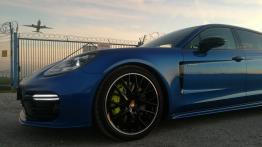Porsche Panamera E-Hybrid Sport Turismo - galeria redakcyjna - lewy bok
