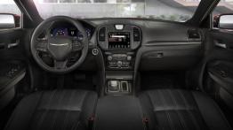 Chrysler 300S 2015 - pełny panel przedni